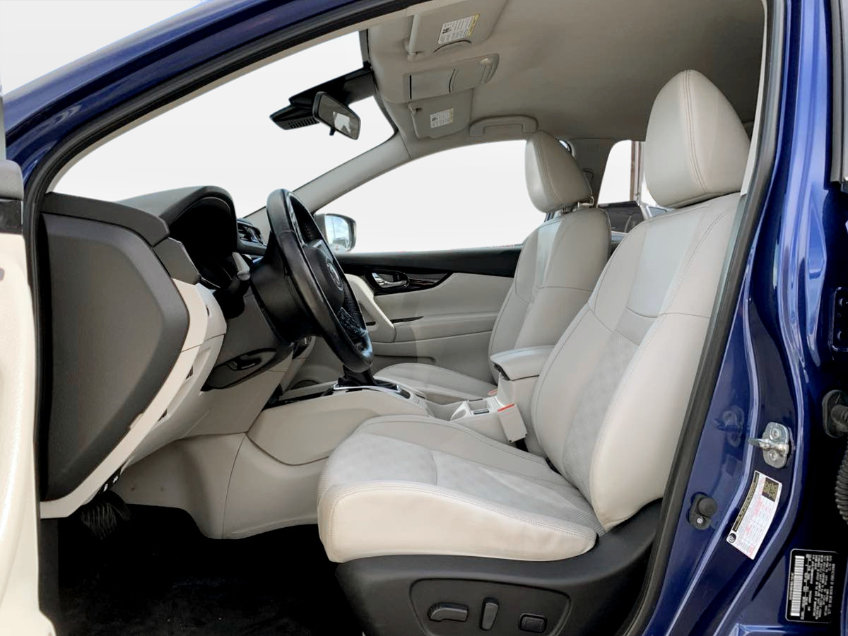Photo 15 of this Nissan Rogue Sport