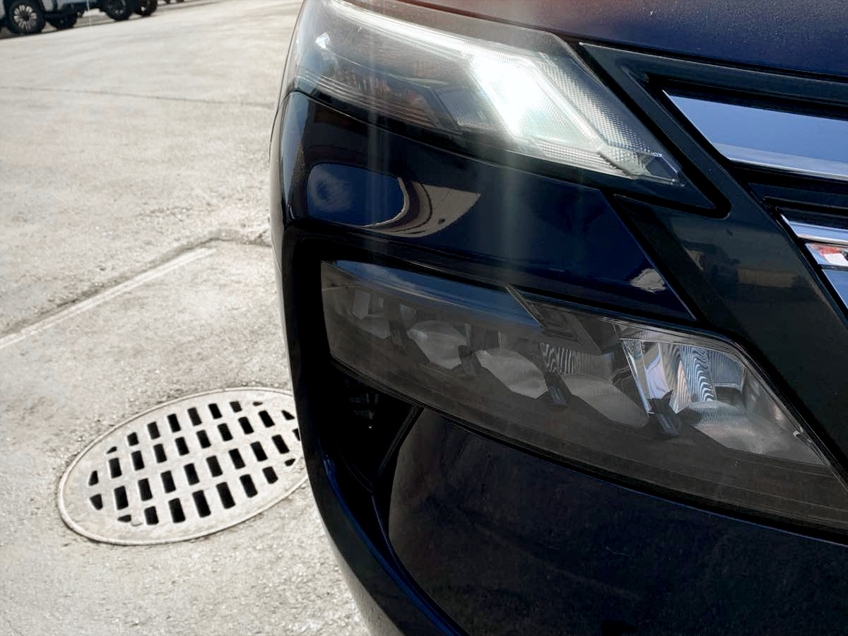 Photo 9 of this Nissan Rogue