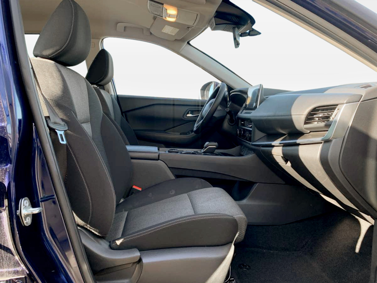 Photo 18 of this Nissan Rogue