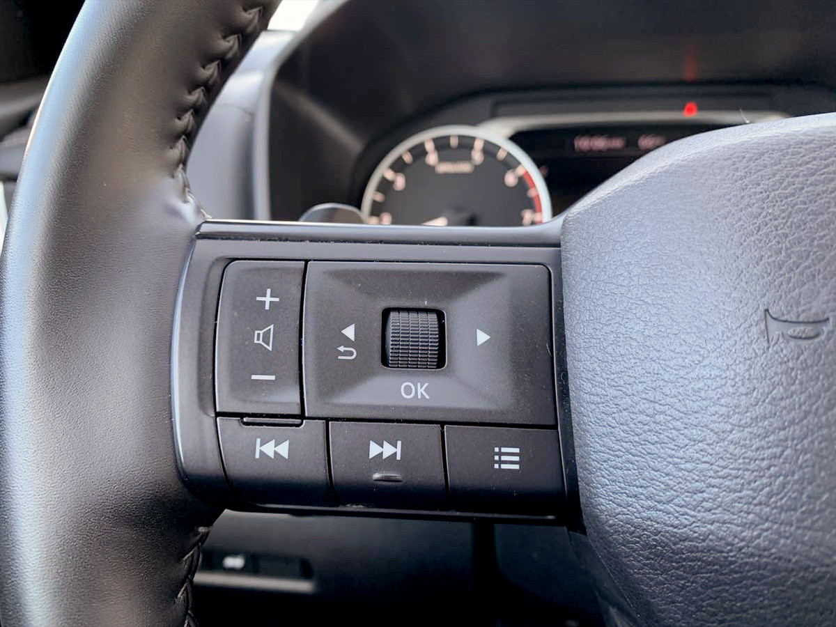 Photo 22 of this Nissan Rogue