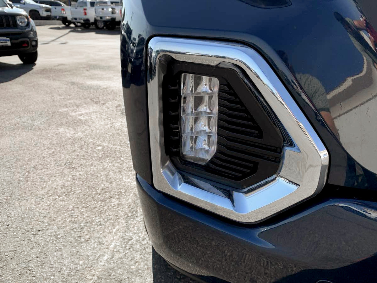Photo 10 of this GMC Sierra 1500