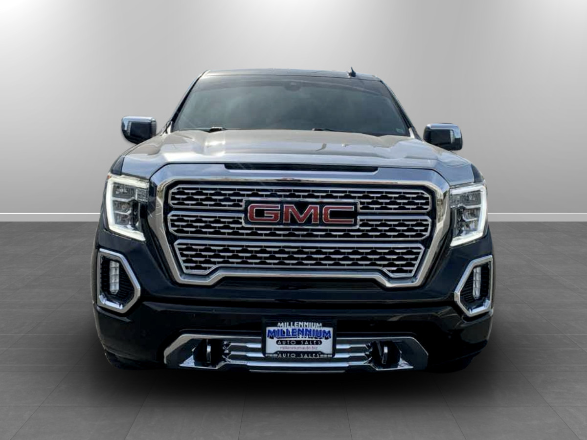 Photo 2 of this GMC Sierra 1500