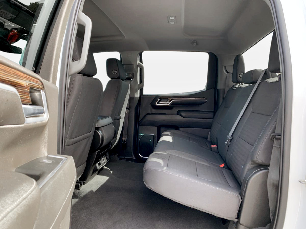 Photo 16 of this GMC Sierra 1500