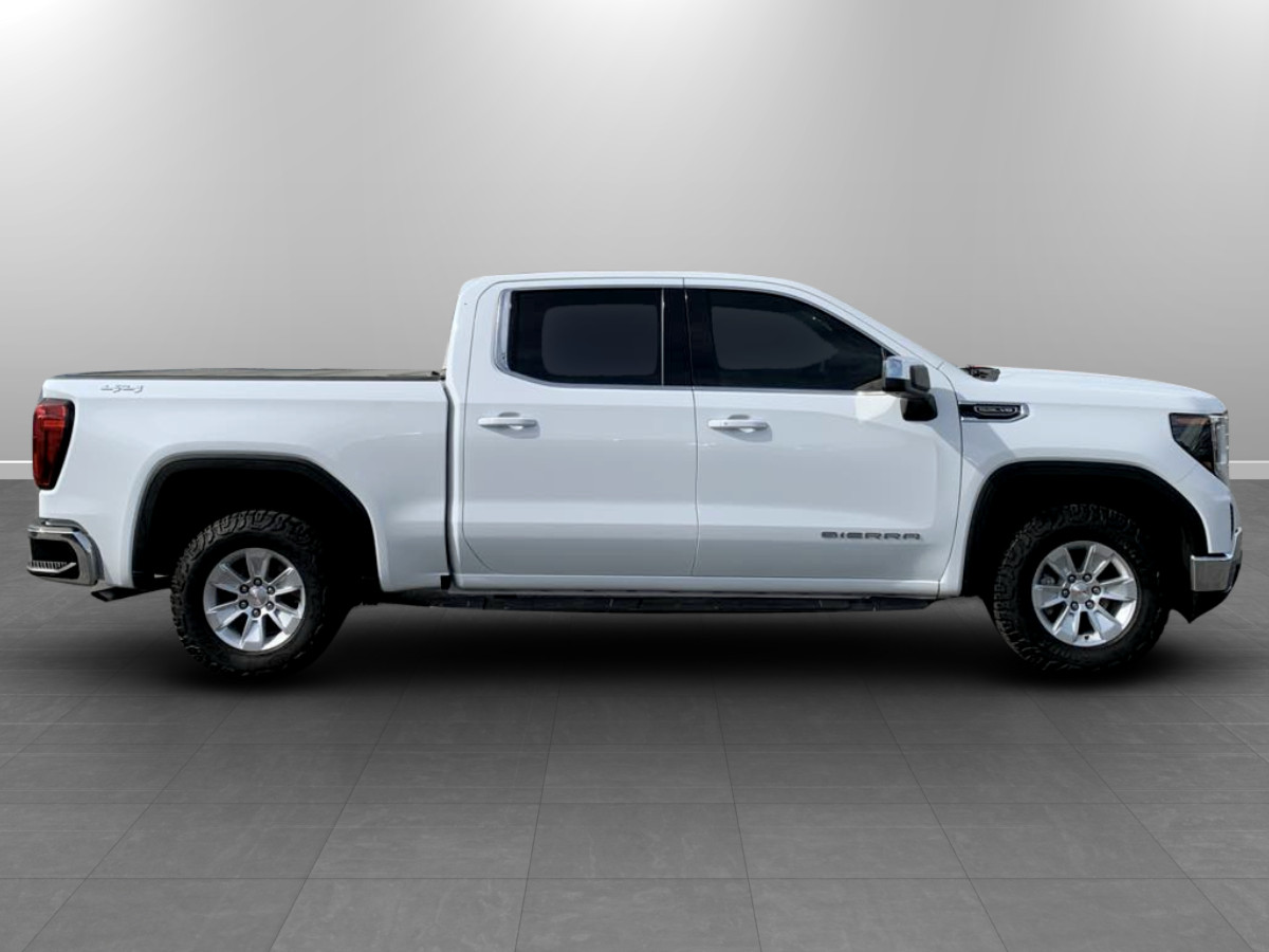 Photo 8 of this GMC Sierra 1500