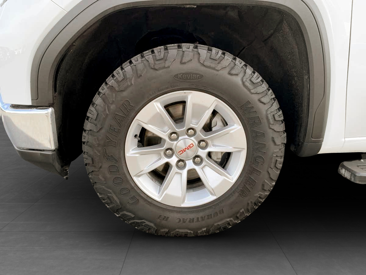 Photo 9 of this GMC Sierra 1500