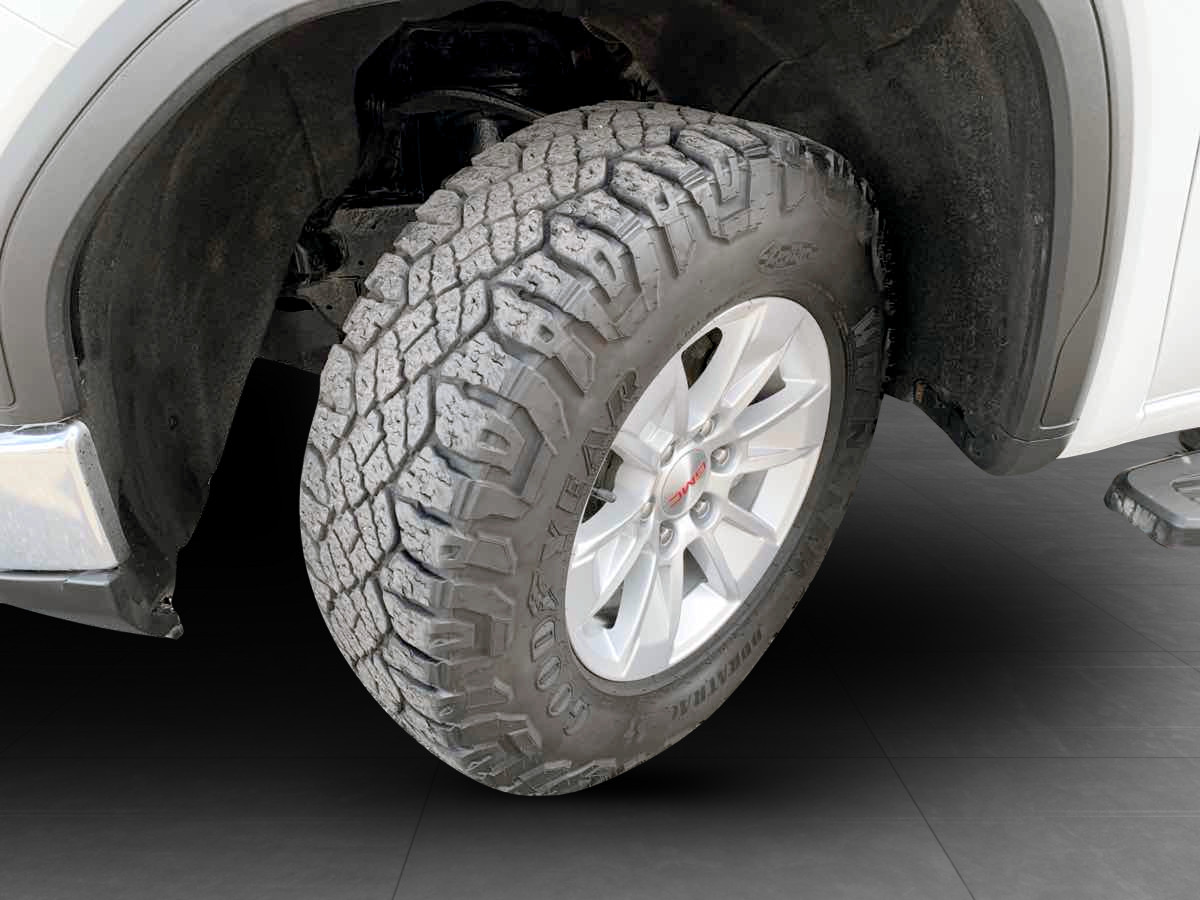 Photo 10 of this GMC Sierra 1500