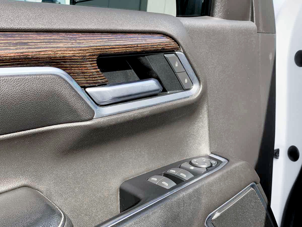 Photo 14 of this GMC Sierra 1500