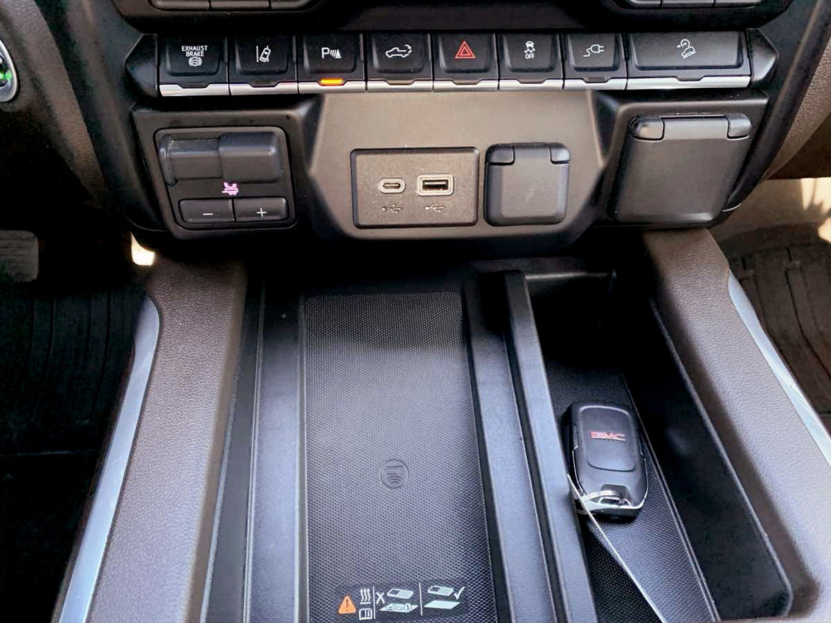 Photo 34 of this GMC Sierra 2500HD