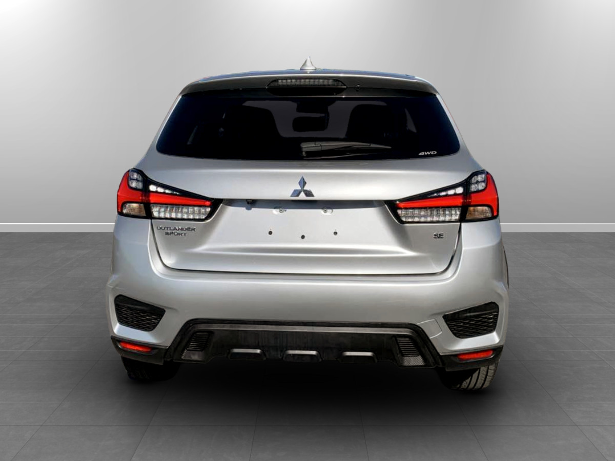 Photo 6 of this Mitsubishi Outlander Sport