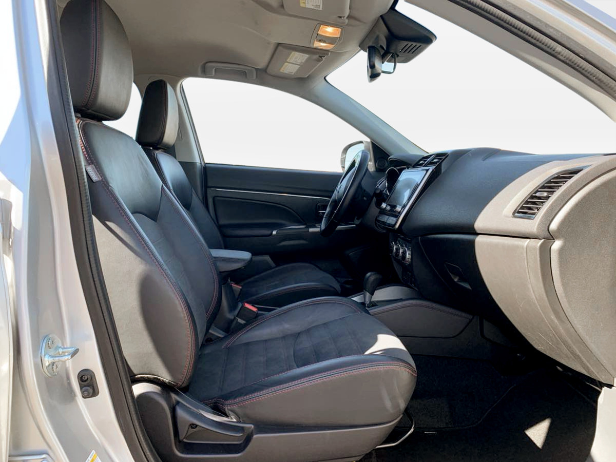 Photo 19 of this Mitsubishi Outlander Sport
