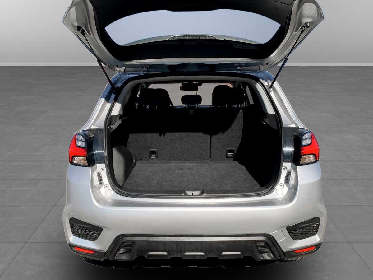 Photo 13 of this Mitsubishi Outlander Sport