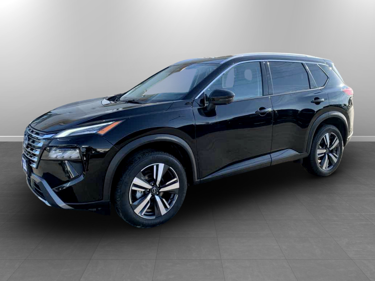 Photo 3 of this Nissan Rogue