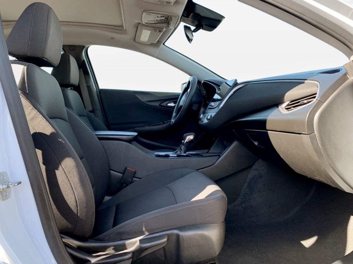 Photo 19 of this Chevrolet Malibu