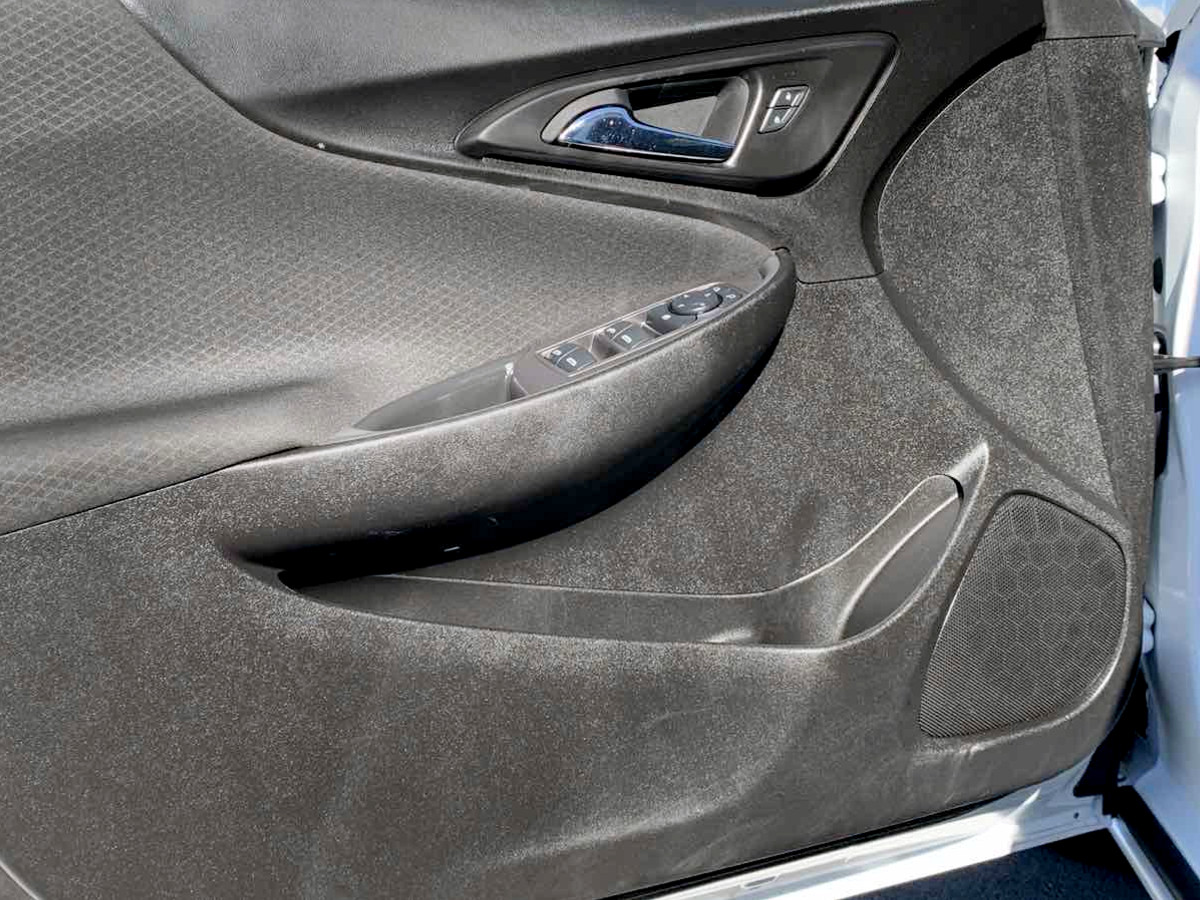 Photo 14 of this Chevrolet Malibu