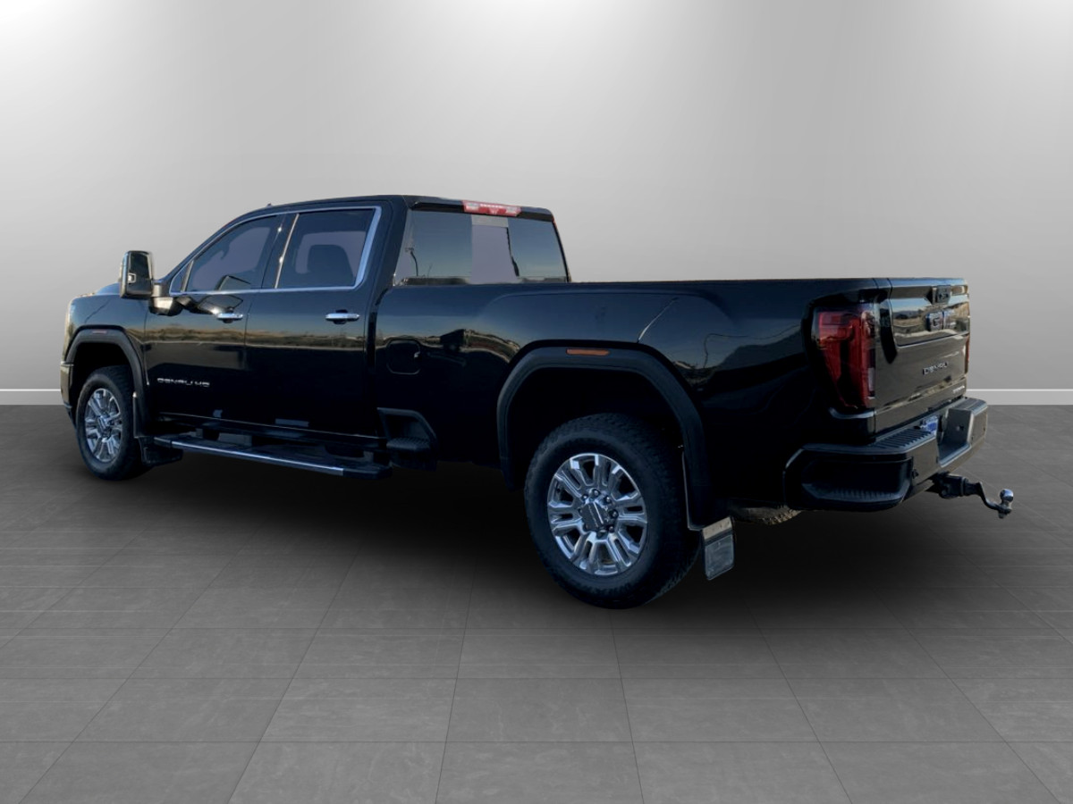 Photo 5 of this GMC Sierra 3500HD Long Box