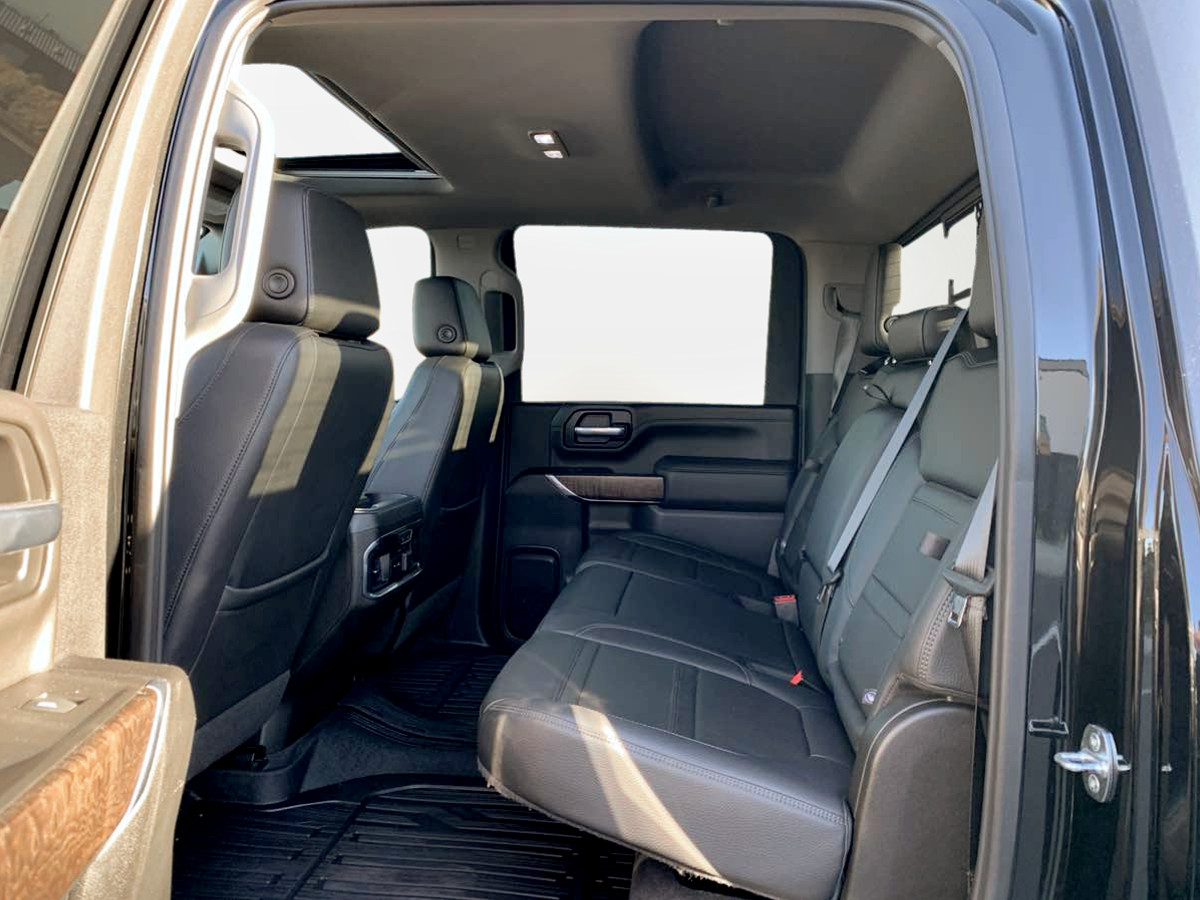 Photo 18 of this GMC Sierra 3500HD Long Box