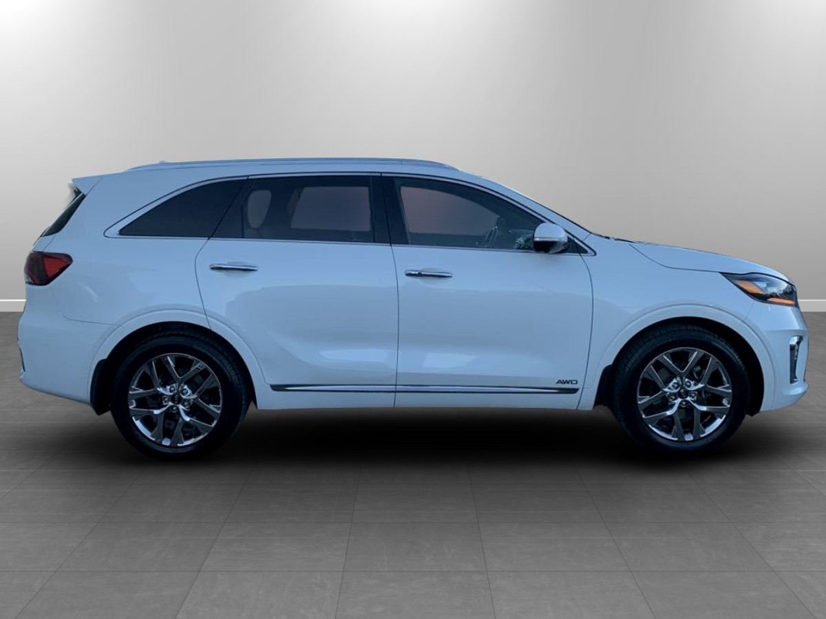Photo 8 of this Kia Sorento
