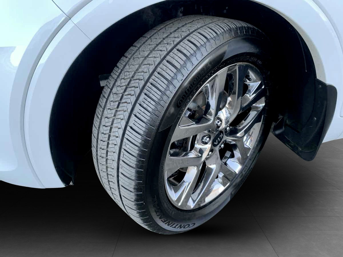 Photo 11 of this Kia Sorento