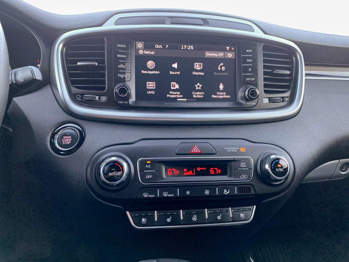 Photo 27 of this Kia Sorento