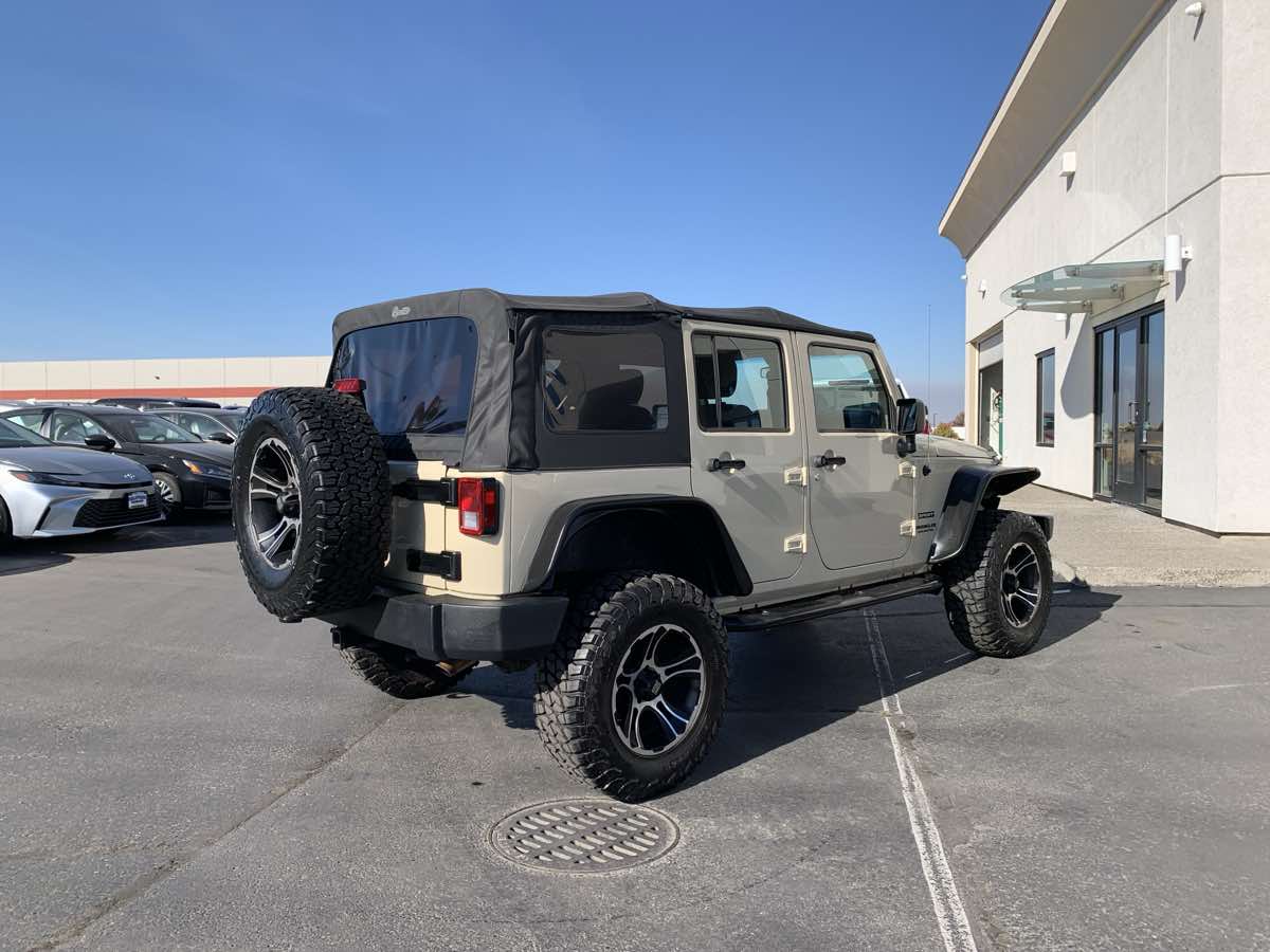 Photo 7 of this Jeep Wrangler Unlimited