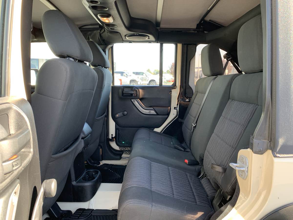 Photo 17 of this Jeep Wrangler Unlimited