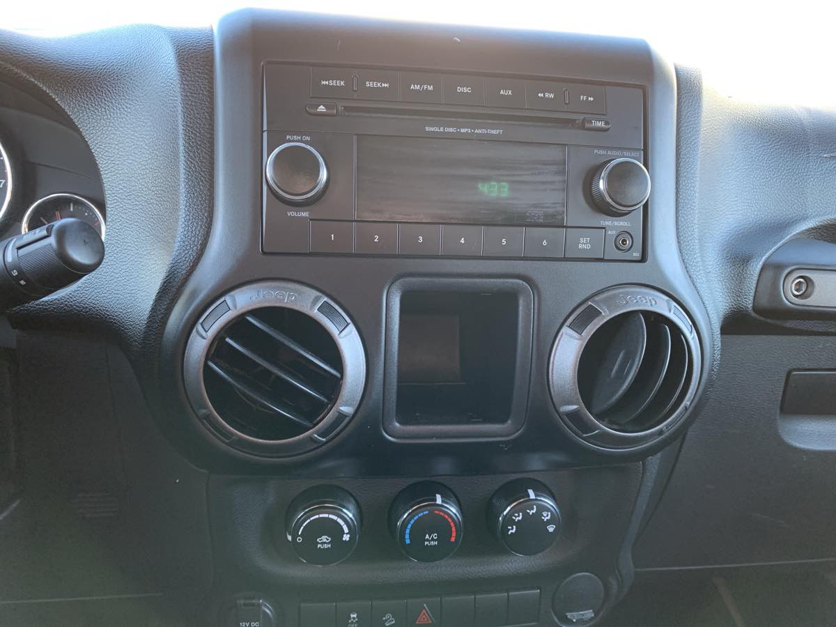 Photo 23 of this Jeep Wrangler Unlimited