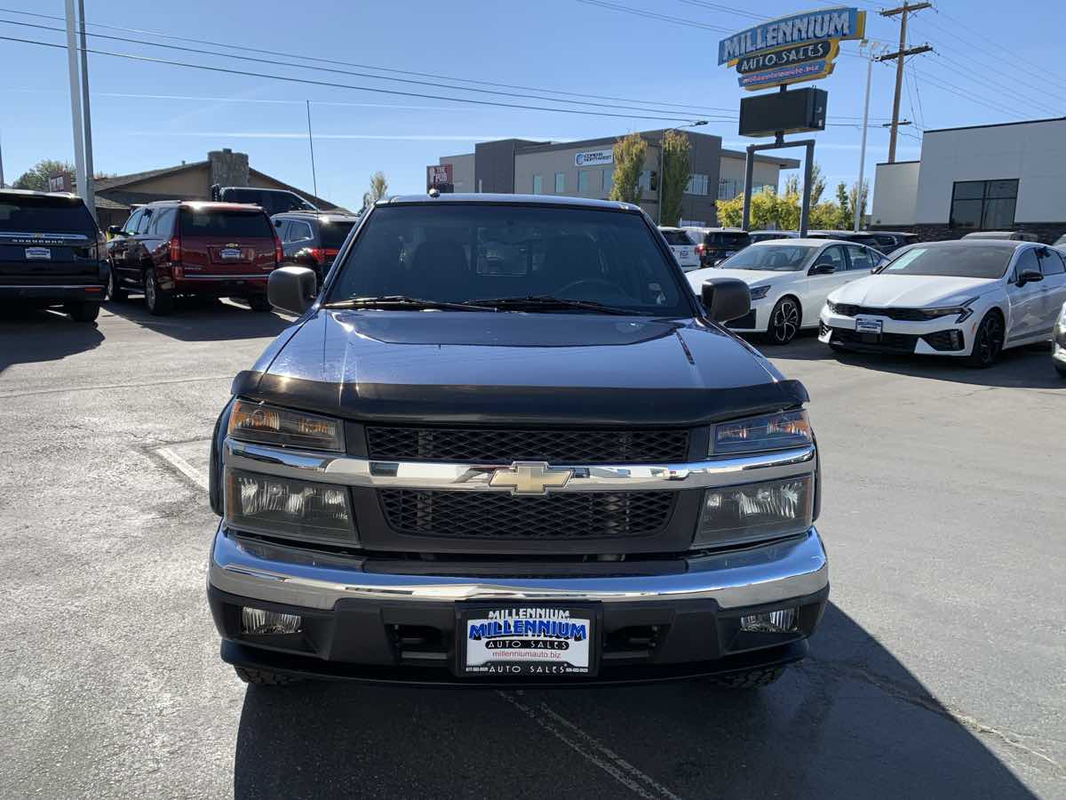Photo 2 of this Chevrolet Colorado