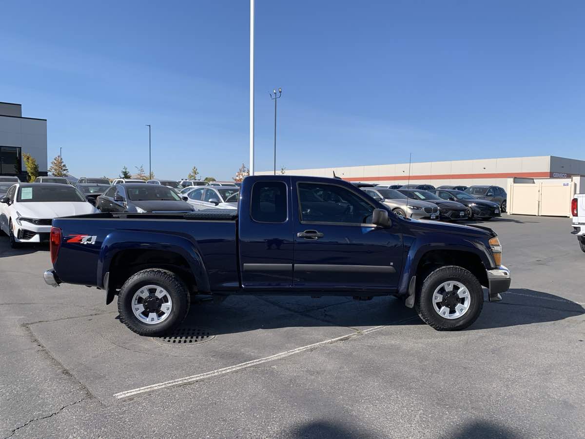 Photo 8 of this Chevrolet Colorado