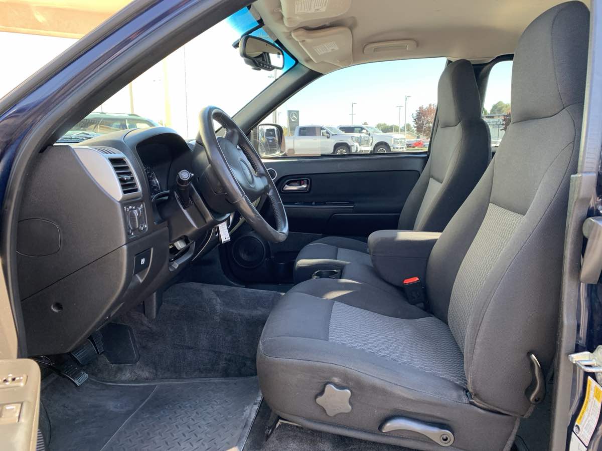 Photo 16 of this Chevrolet Colorado