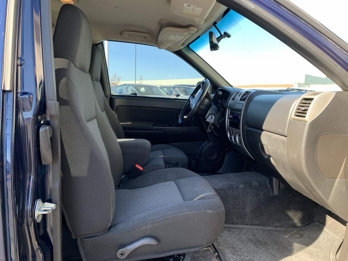 Photo 19 of this Chevrolet Colorado