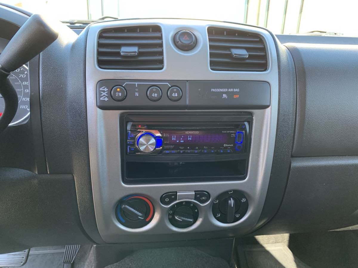 Photo 24 of this Chevrolet Colorado