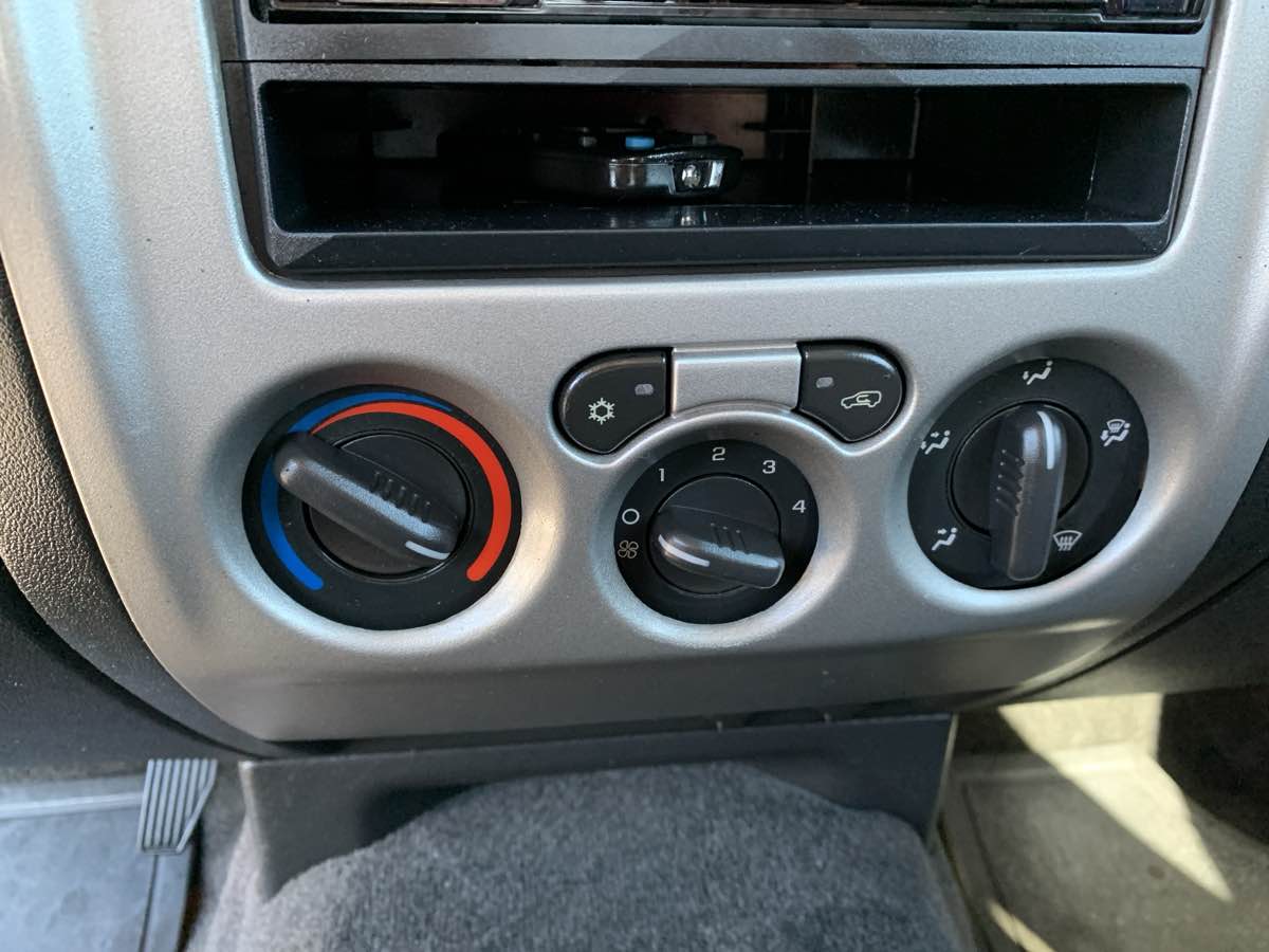 Photo 26 of this Chevrolet Colorado