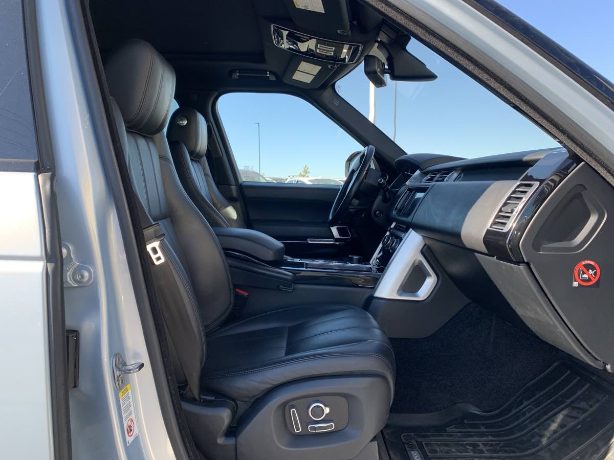 Photo 20 of this Land Rover Range Rover