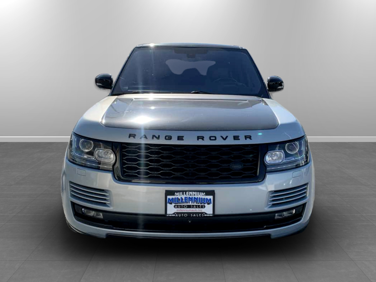 Photo 2 of this Land Rover Range Rover