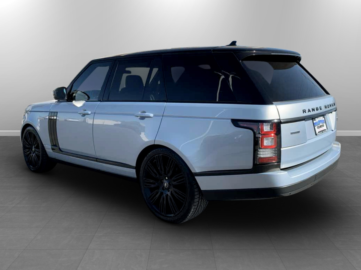 Photo 5 of this Land Rover Range Rover