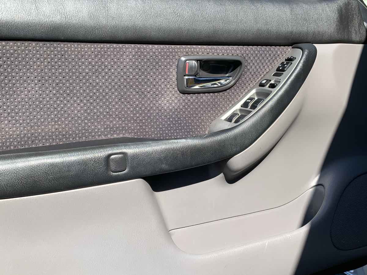 Photo 14 of this Subaru Baja
