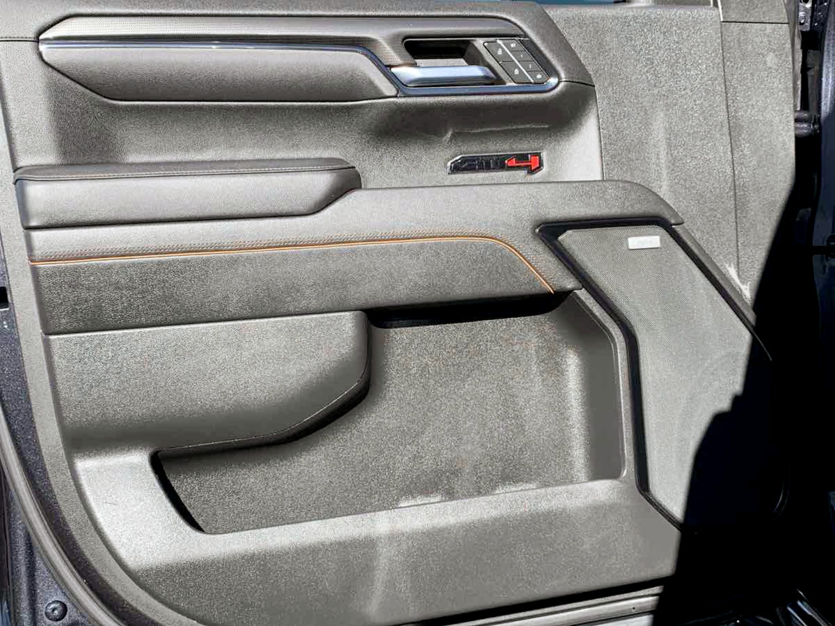 Photo 14 of this GMC Sierra 1500