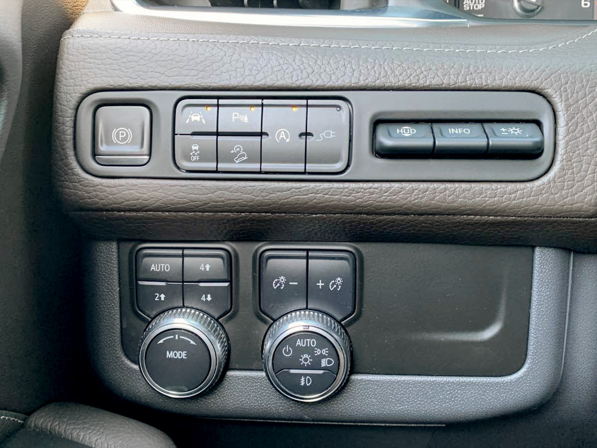 Photo 25 of this GMC Yukon
