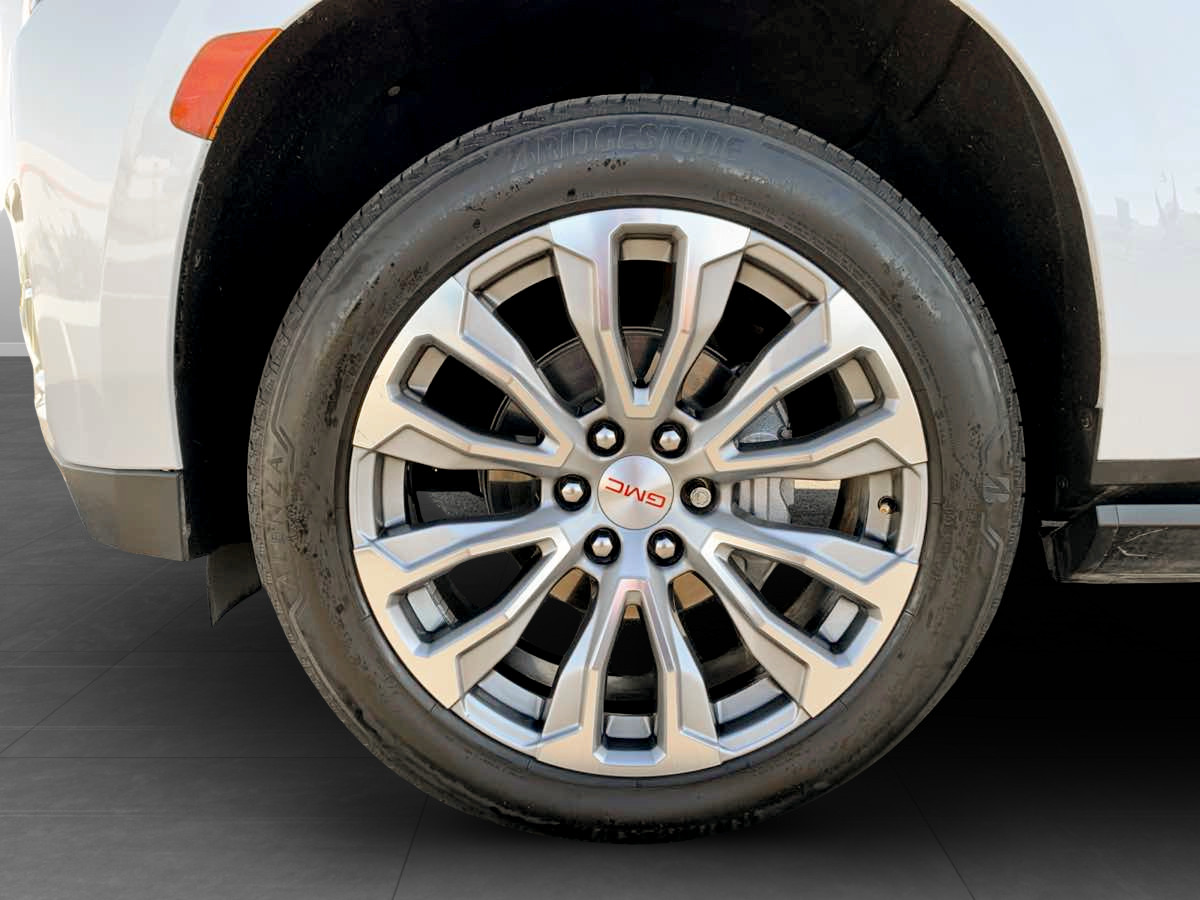 Photo 11 of this GMC Yukon