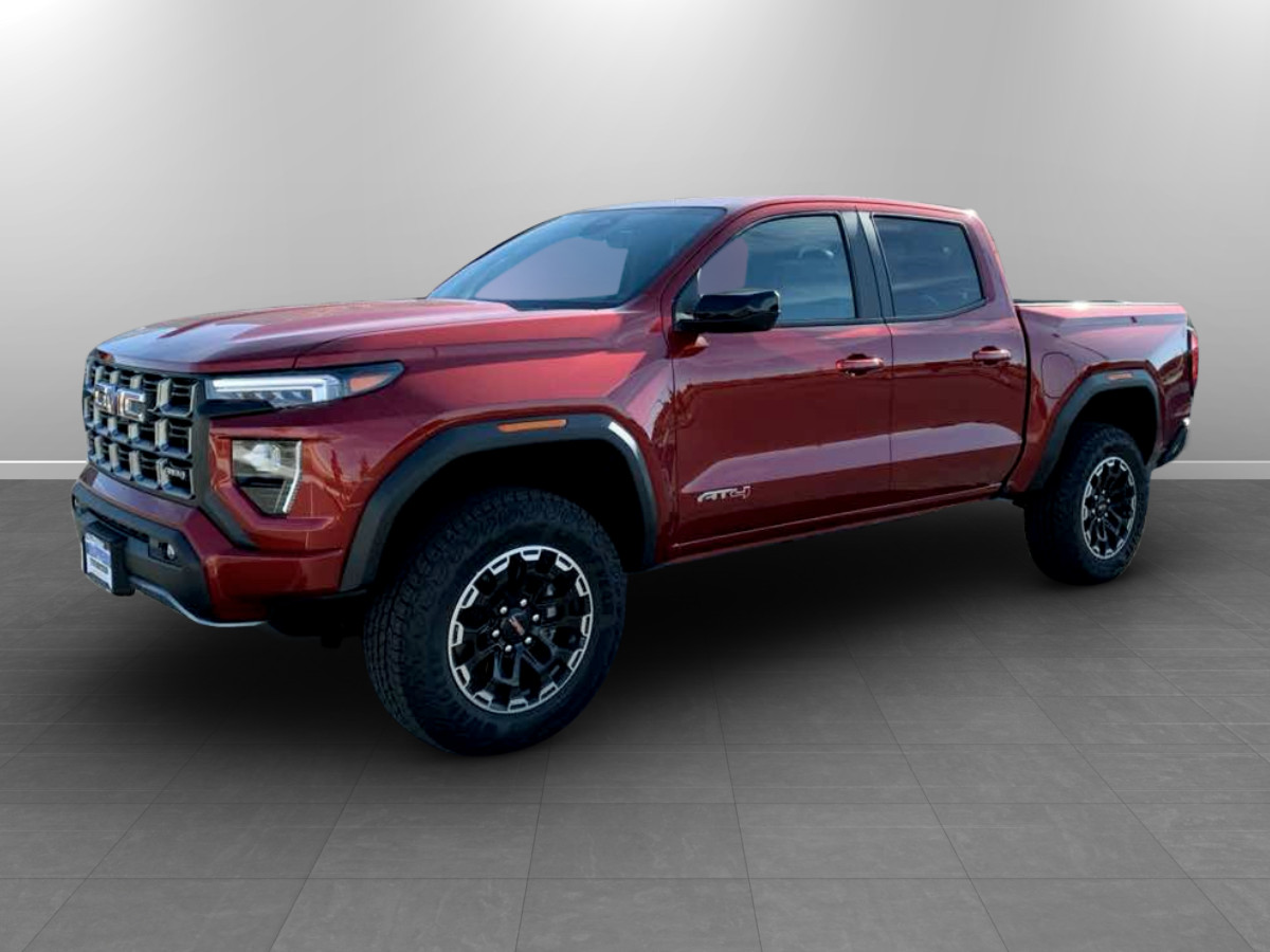 Photo 3 of this GMC Canyon