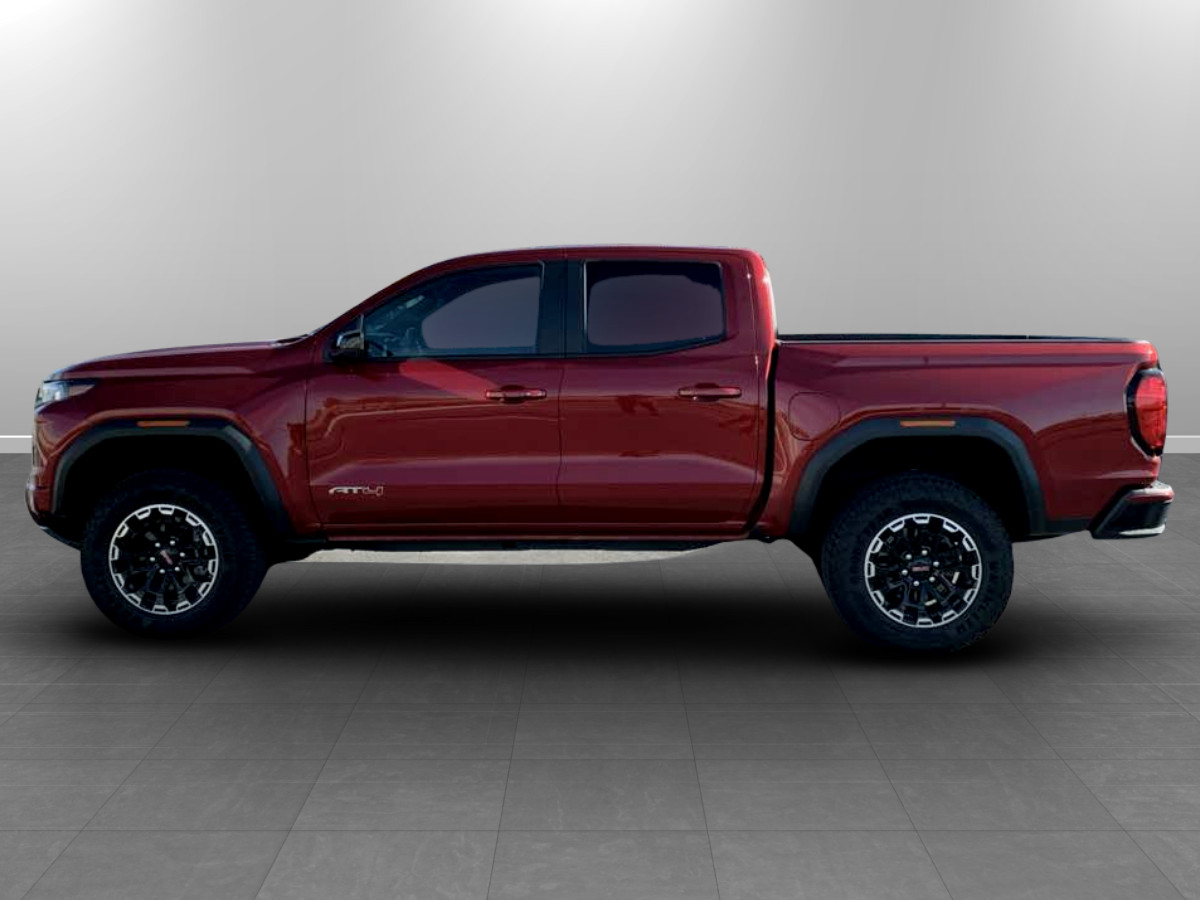 Photo 4 of this GMC Canyon