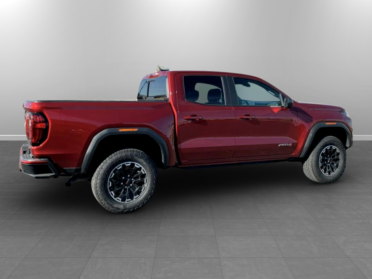 Photo 7 of this GMC Canyon