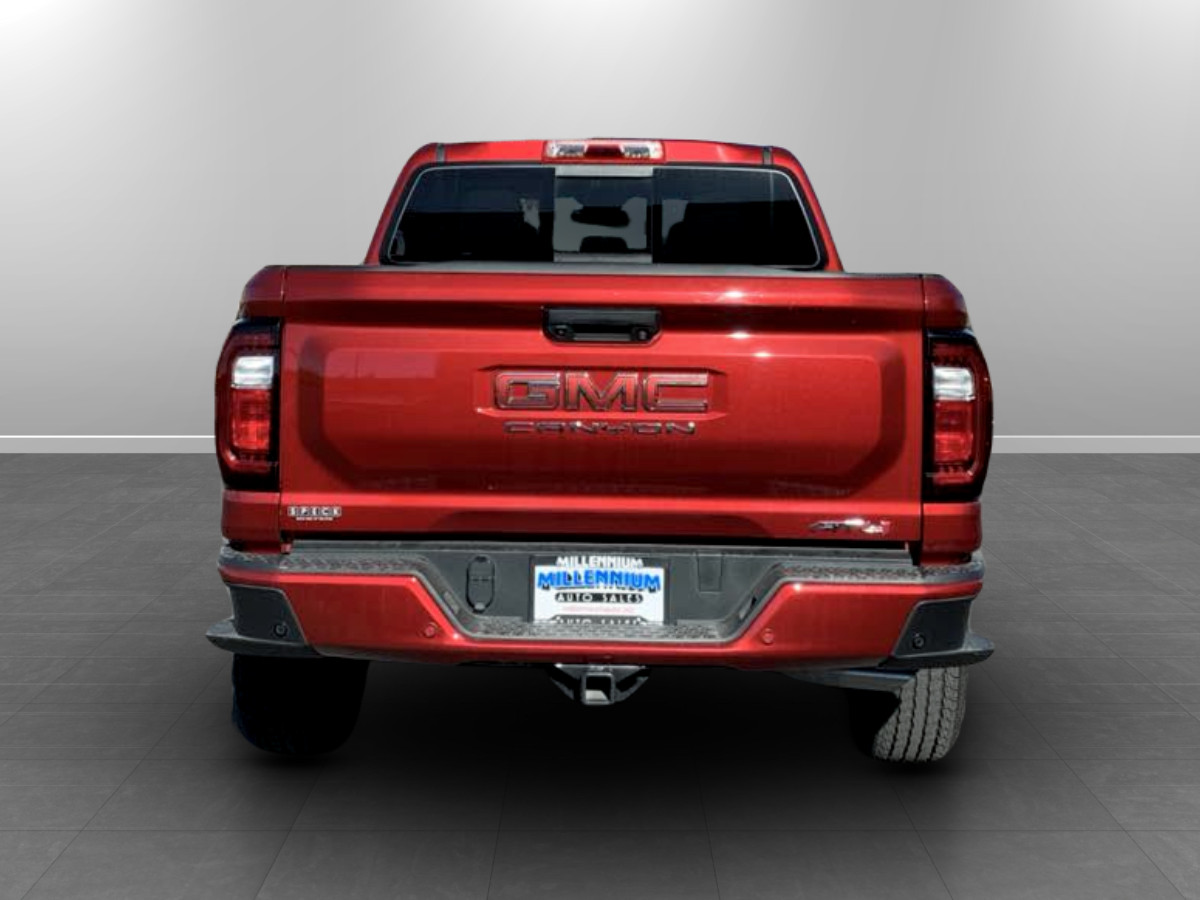 Photo 6 of this GMC Canyon