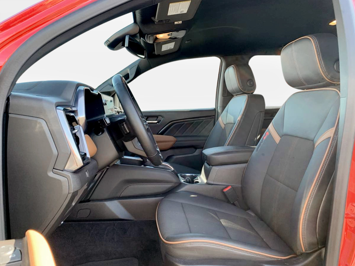 Photo 15 of this GMC Canyon