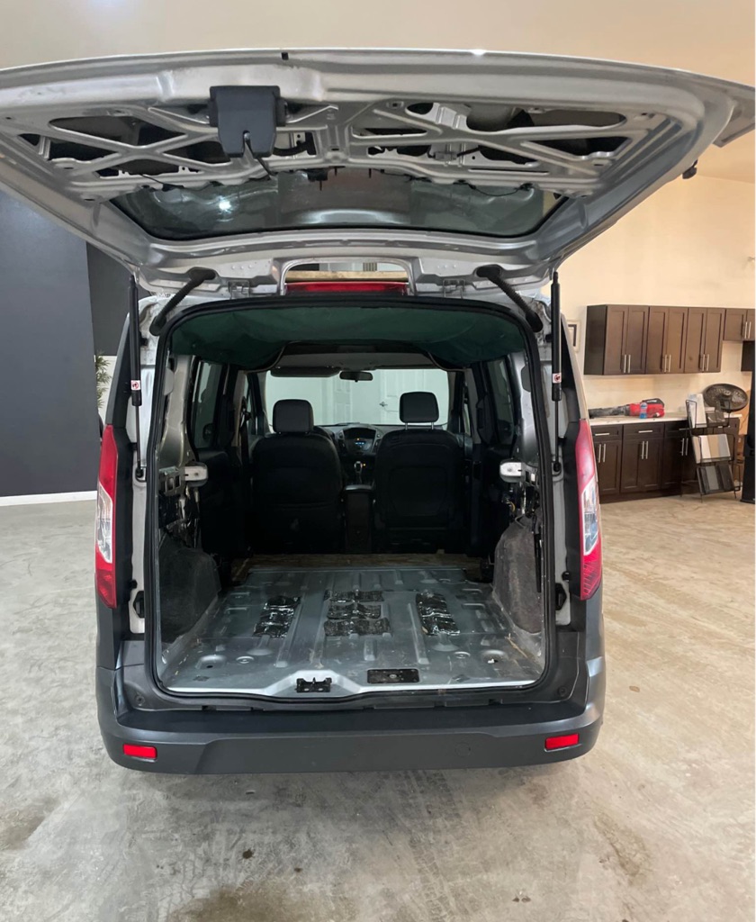 2014 Ford Transit Connect XLT - Photo 11