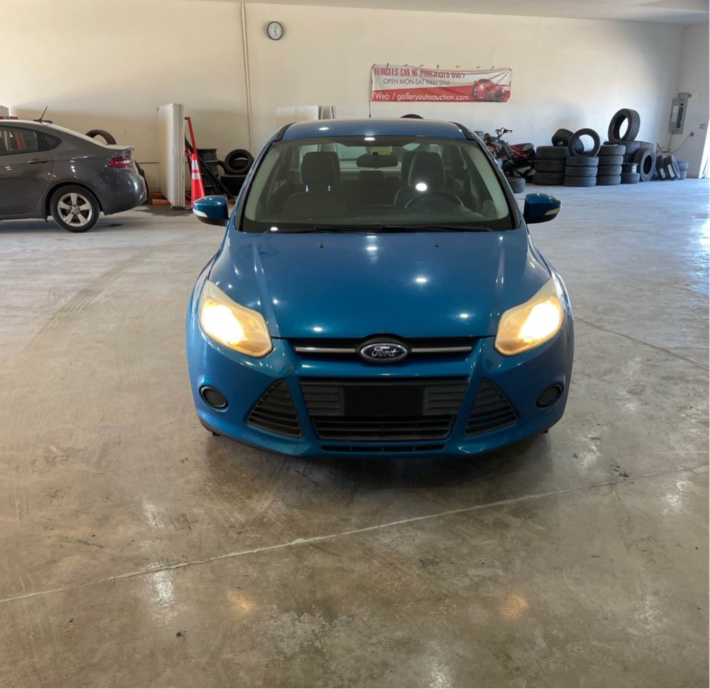 2013 Ford Focus SE - Photo 2