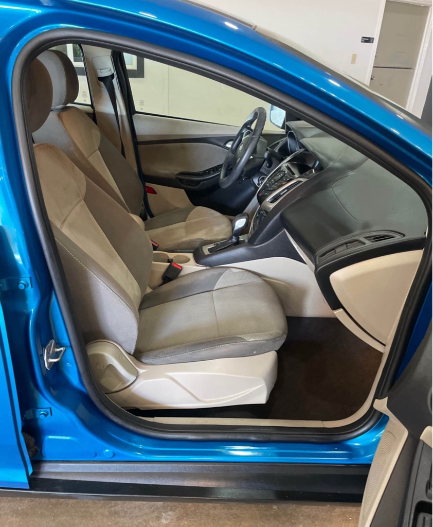 2013 Ford Focus SE - Photo 9