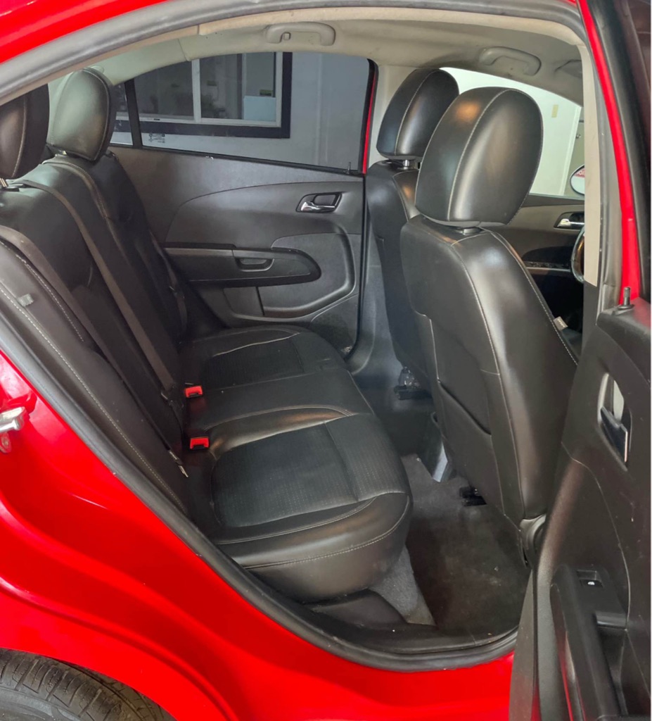 2017 Chevrolet Sonic Premier - Photo 10