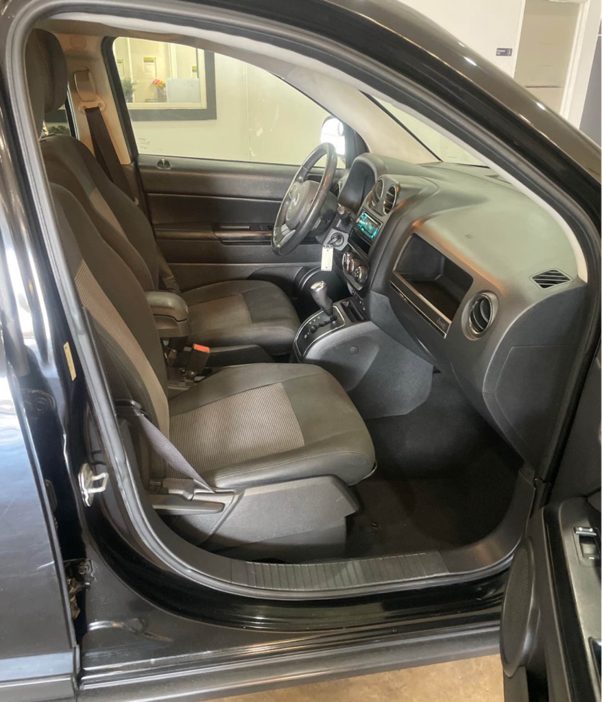2012 Jeep Compass Latitude - Photo 9