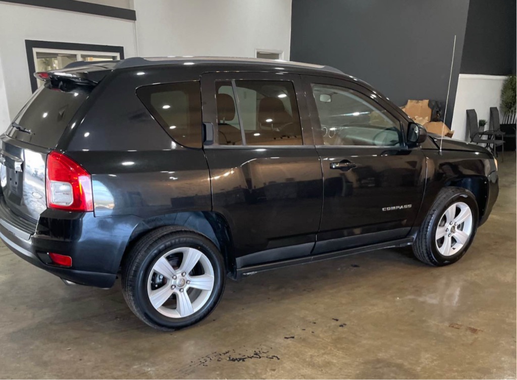 2011 Jeep Compass Latitude - Photo 4